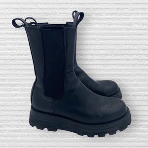 Steve Madden Explorer Chelsea Boot - Black Size 8